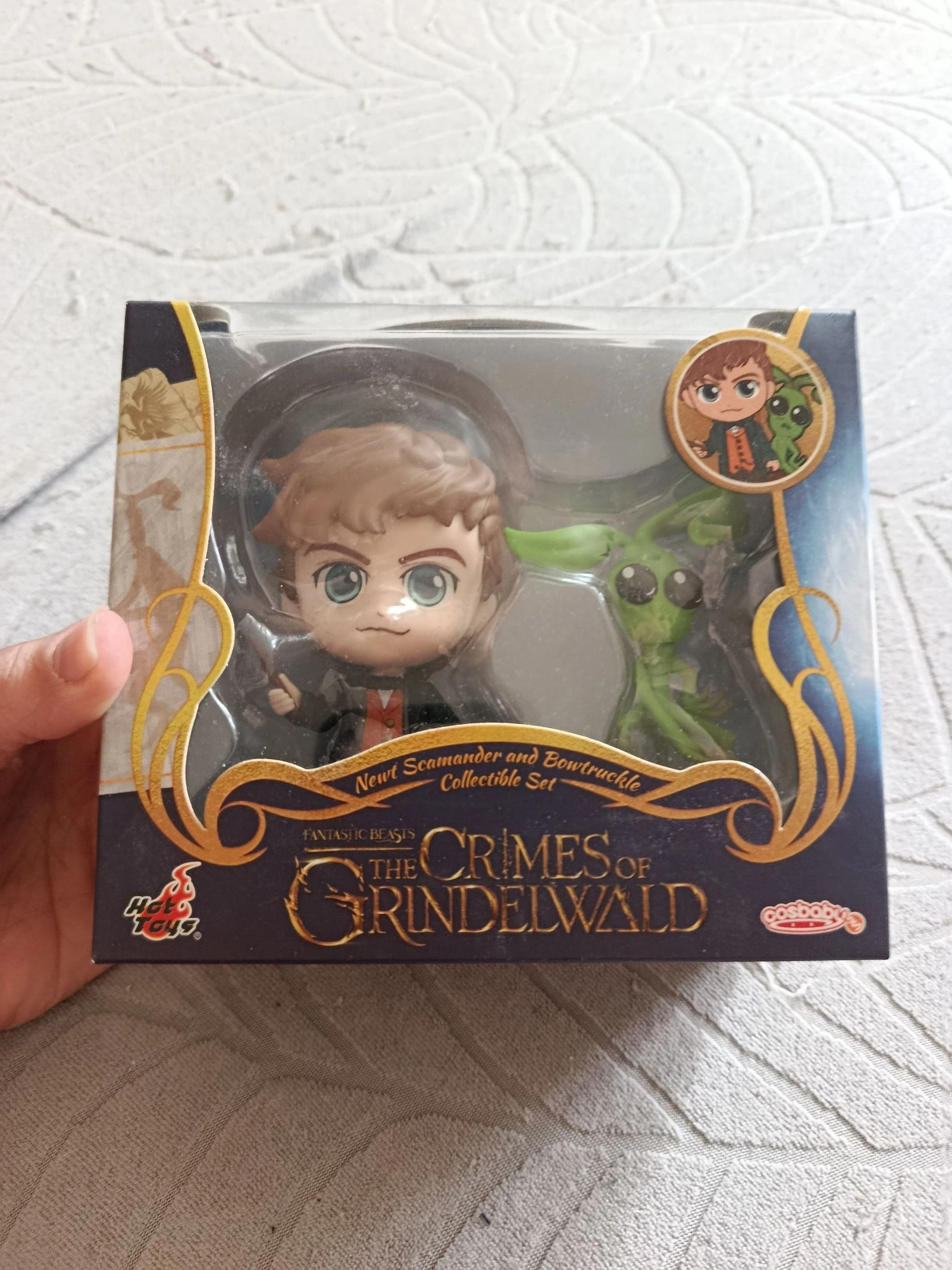 A saisir, set de 2 magnifiques figurines " les animaux fantastiques" ( bien lire ) 